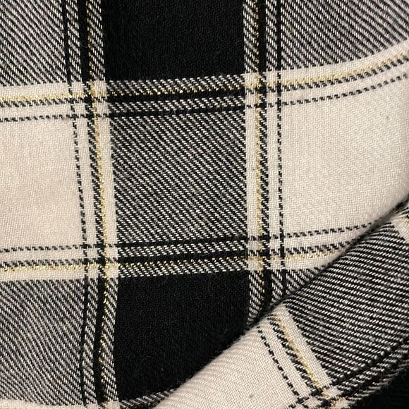 4/$25 Flannel button down - Picture 7 of 7